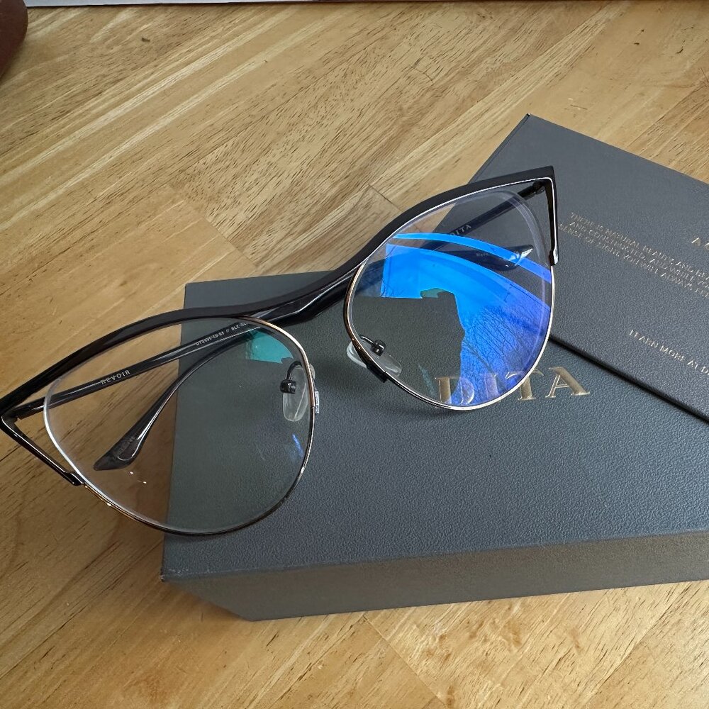 Dita Revior Women Oval Silver/Gold Cateye - LENSES HAVE A PRESCRIPTION IN THEM